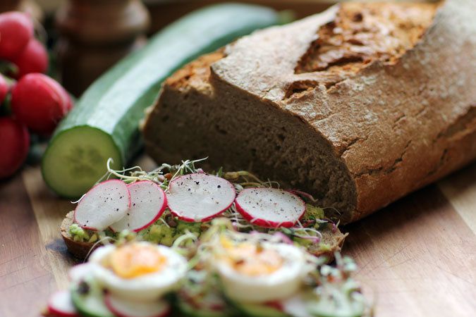 Brot mit Sprossen